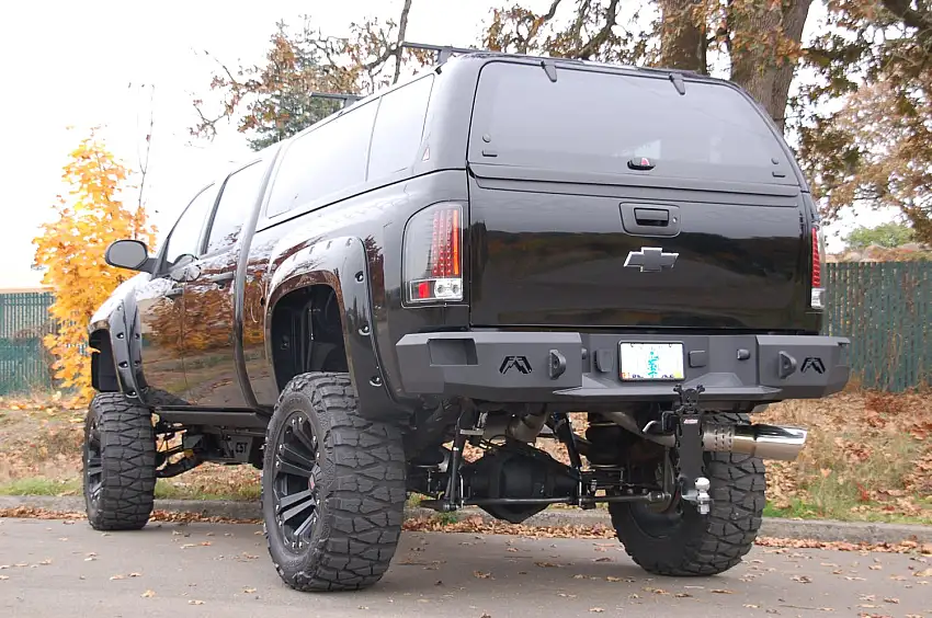 Fab Fours CH08-W1450-1 Heavy Duty Rear Bumper